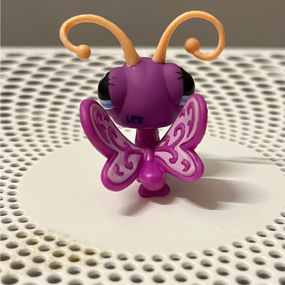 Littlest Pet Shop 1739. Purple Butterfly - Picture 2 of 5